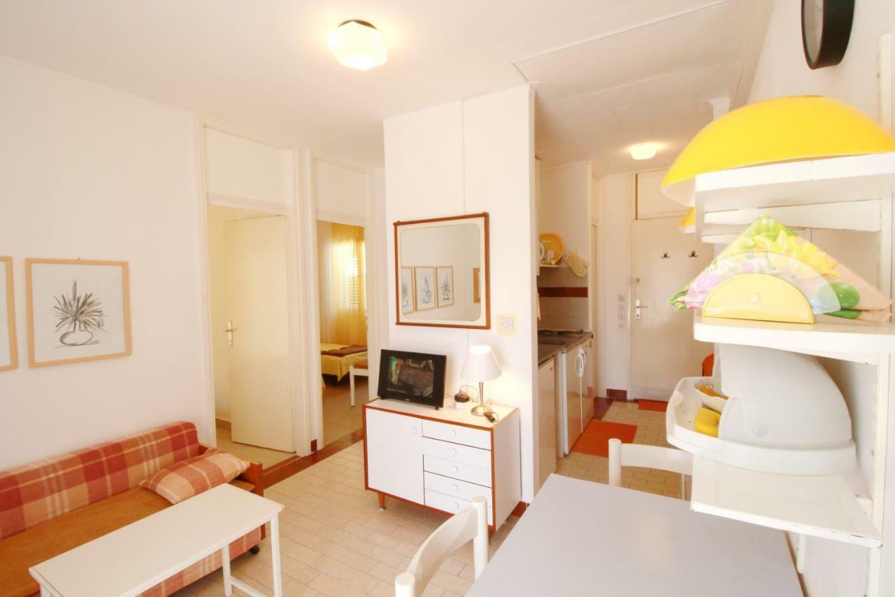 Apartment Dada Petrcane Εξωτερικό φωτογραφία
